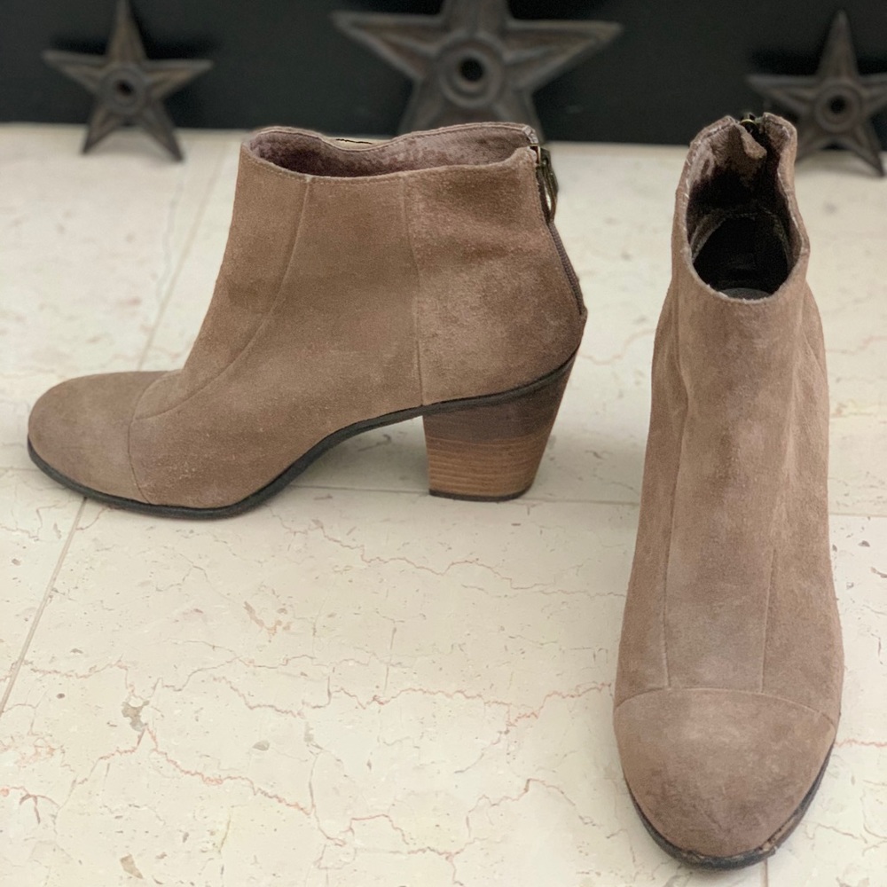 Vince Camuto Booties